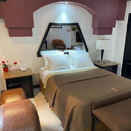 Hotel Yolanda Tijuana Ngoại thất bức ảnh