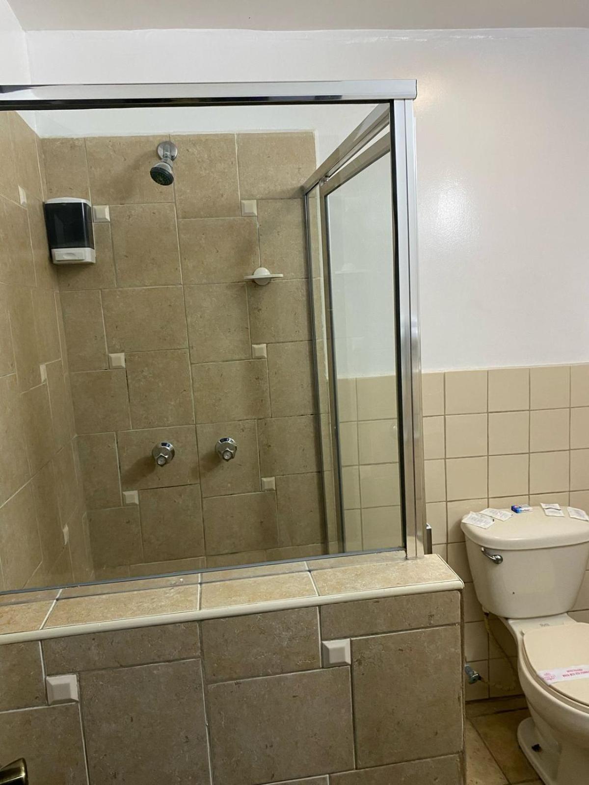 Hotel Yolanda Tijuana Ngoại thất bức ảnh